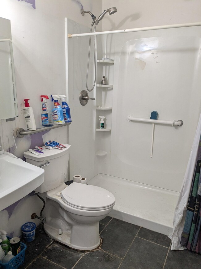 111 Coburn Ave unit 32, Nashua, NH 03063 - photo 7