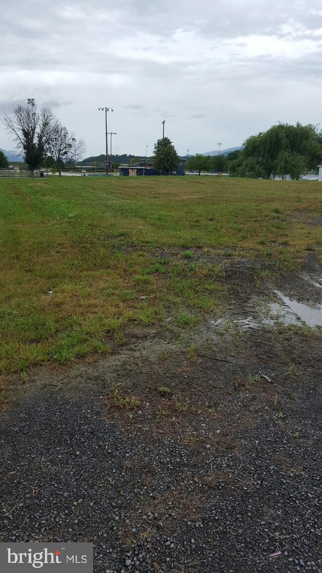 0 Spring Ave unit 1004479345, Moorefield, WV 26836 - photo 2