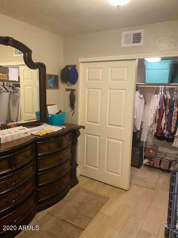 673 w flint master closet