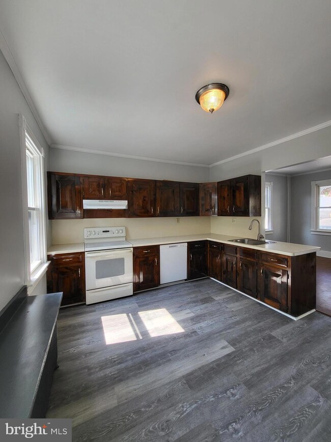 20 E Mohn St, Mohnton, PA 19540 - photo 6