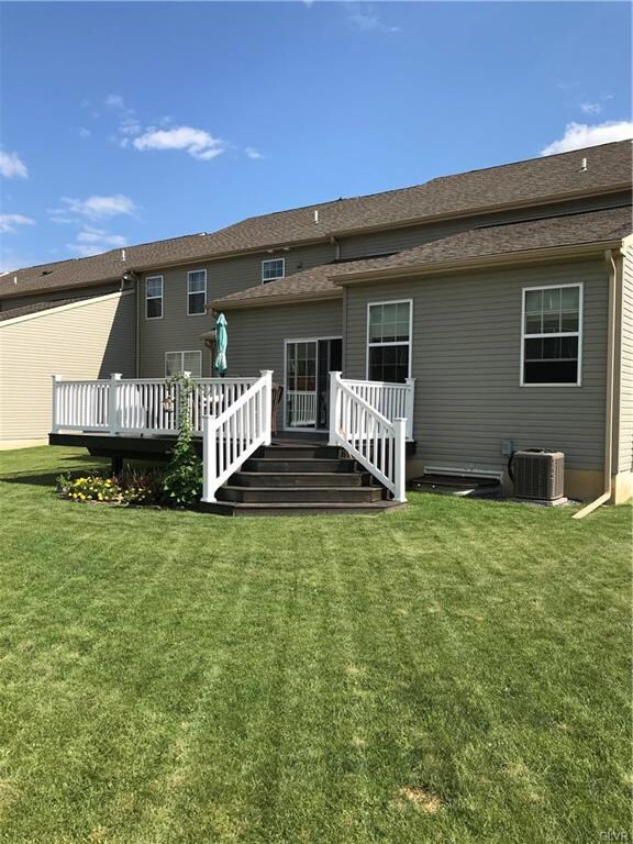 699 Mulberry Dr, Nazareth, PA 18064 - photo 5