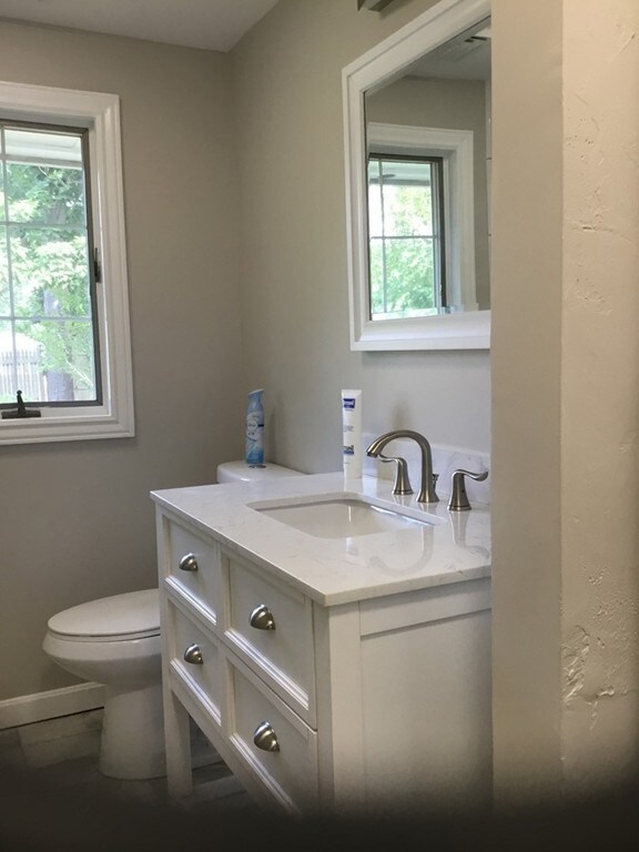 41 Sheila Dr, Bellingham, MA 02019 - photo 7