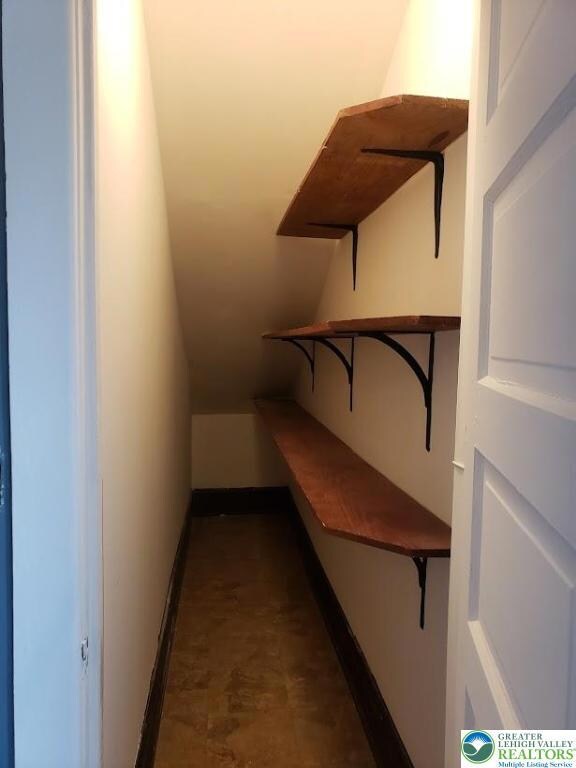 915 S Front St unit 2, Allentown, PA 18103 - photo 3