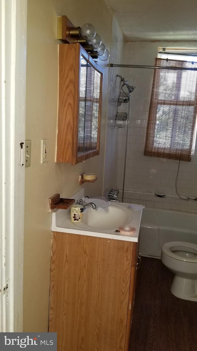 2831 Erdman Ave, Baltimore, MD 21213 - photo 5