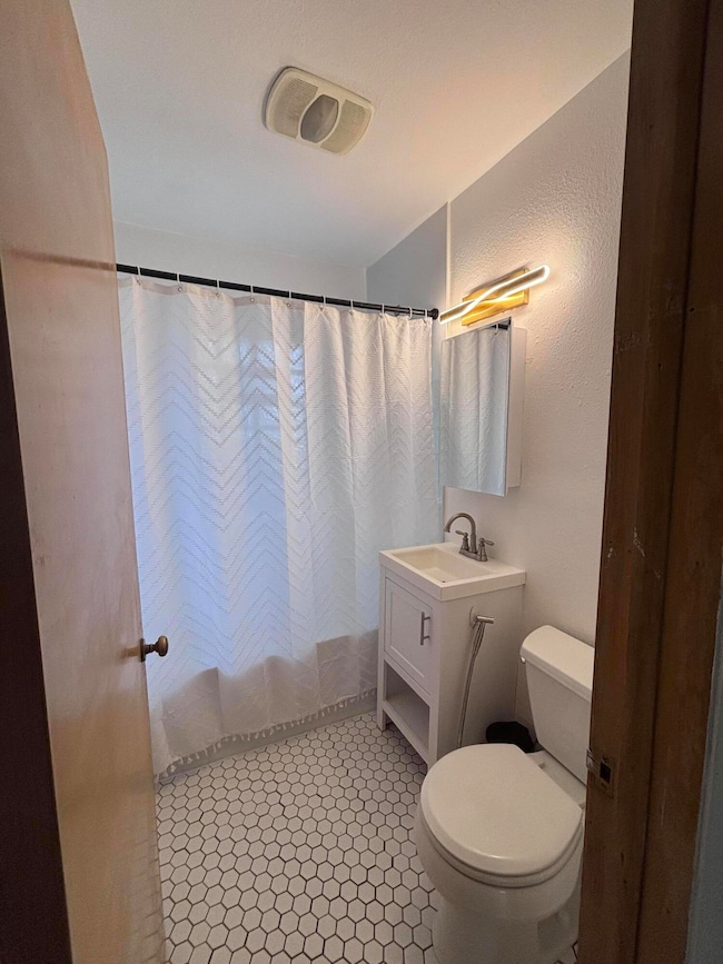 Upper Bathroom