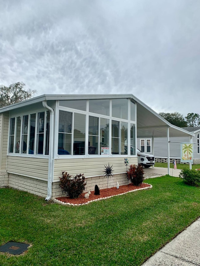 6008 Spring Lake Cir, Zephyrhills, FL 33540 - photo 3