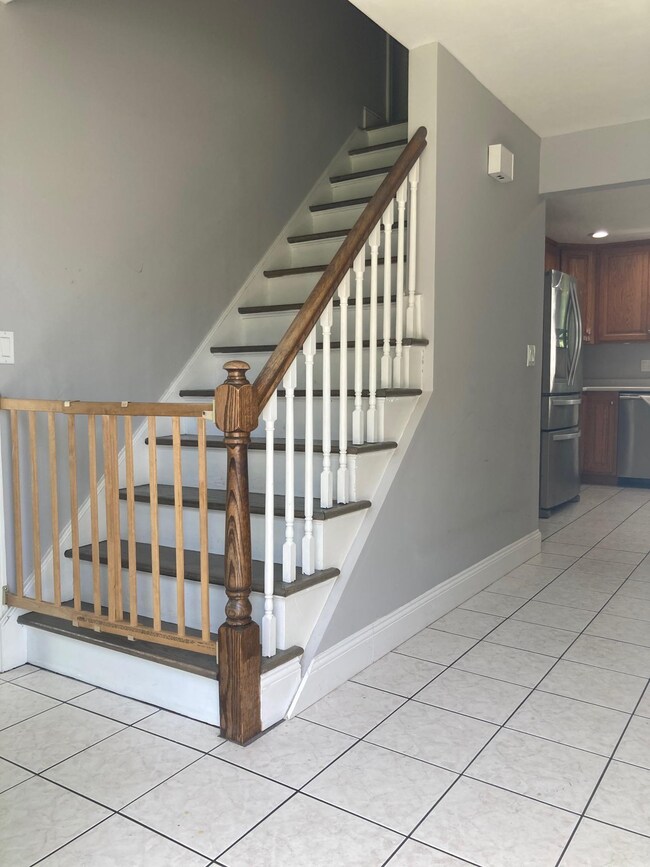 25 Monza Rd, Nashua, NH 03064 - photo 4