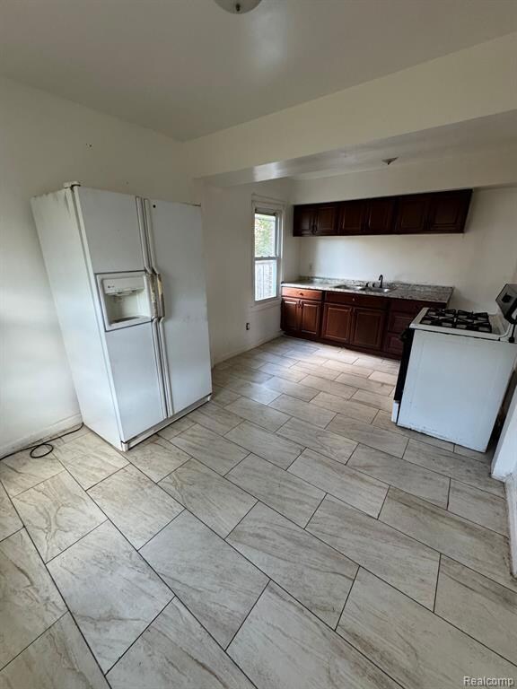 12652 Duchess St, Detroit, MI 48224 - photo 4