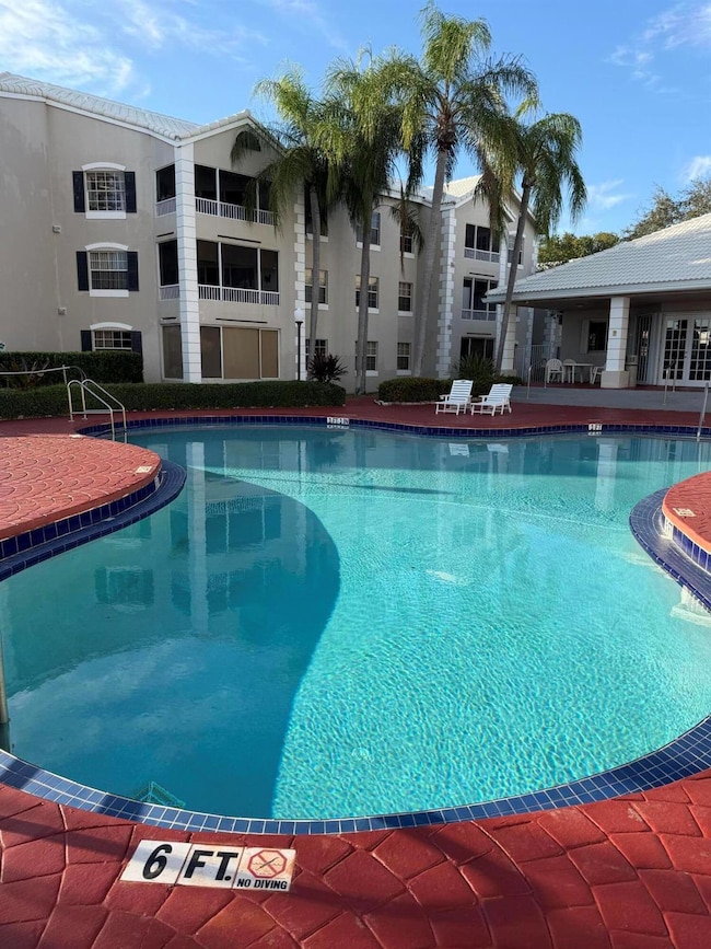 2880 N Oakland Forest Dr unit 106, Oakland Park, FL 33309 - photo 2