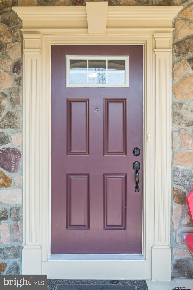 5505 Mighty Casey Ct, Waldorf, MD 20602 - photo 2