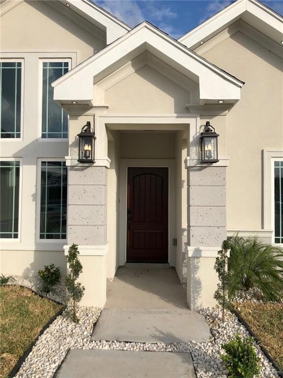 846 N 7th St, Alamo, TX 78516 - photo 2