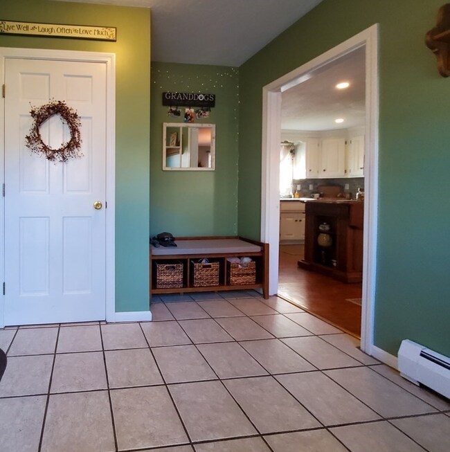 147 Johnny Appleseed Ln, Leominster, MA 01453 - photo 7