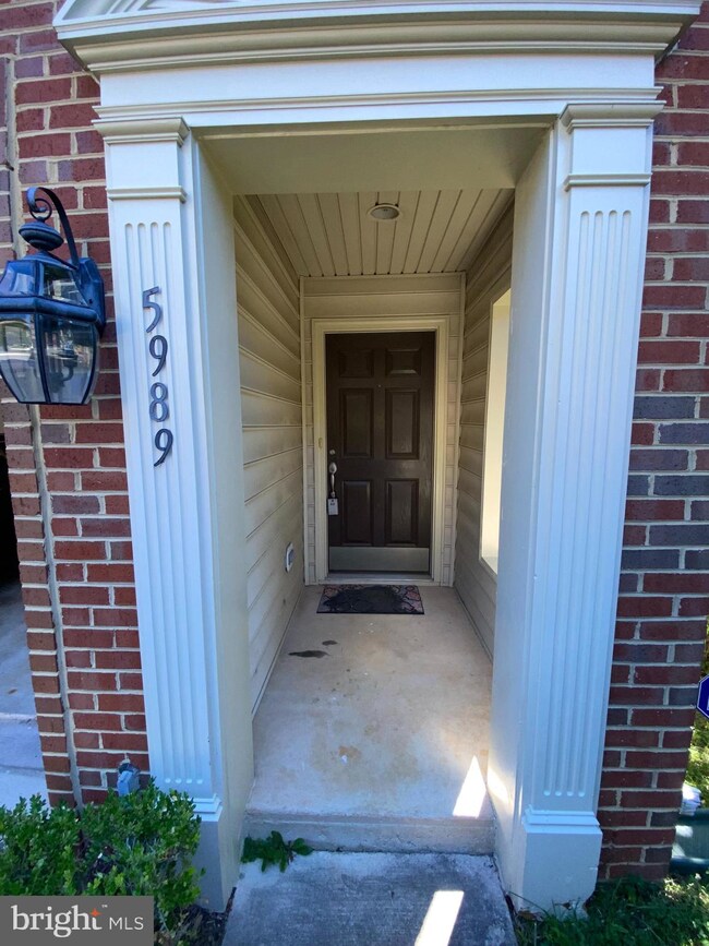 5989 Meadow Brook Dr, Burke, VA 22015 - photo 2