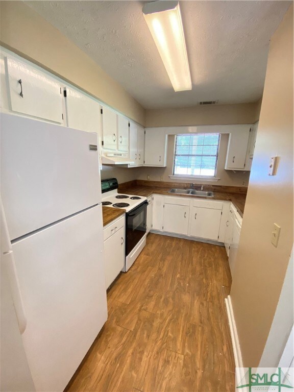 907 Ash Street Extension unit B, Springfield, GA 31329 - photo 3