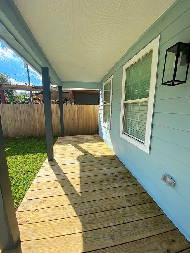 6713 Mcwilliams Dr, Houston, TX 77091 - photo 5