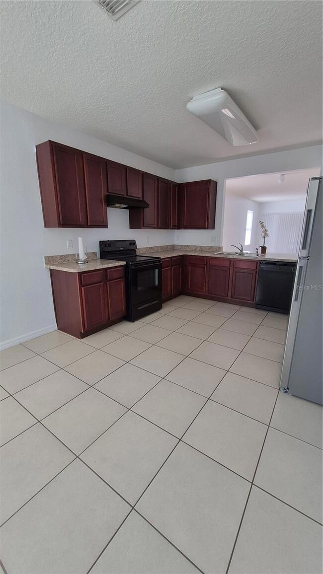 136 Tracy Cir, Haines City, FL 33844 - photo 4