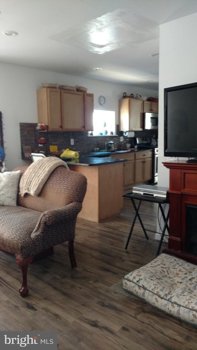 318 12th St unit 2ND FLOOR, Hammonton, NJ 08037 - photo 6