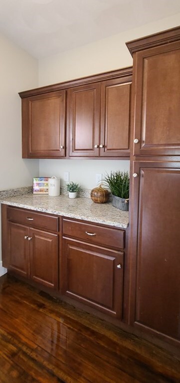 32 Radcliffe Rd unit 1, Somerville, MA 02145 - photo 5