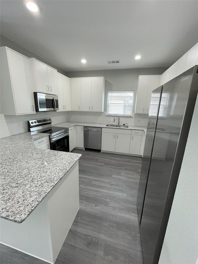 621-623 W Elm St, Denison, TX 75020 - photo 5