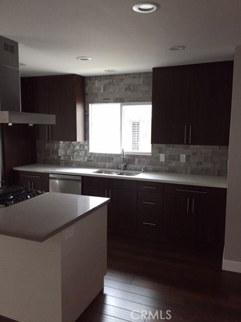 1213 W 137th St, Compton, CA 90222 - photo 2