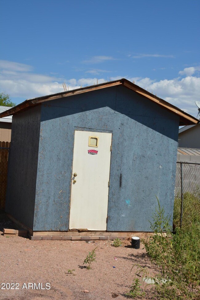Shed