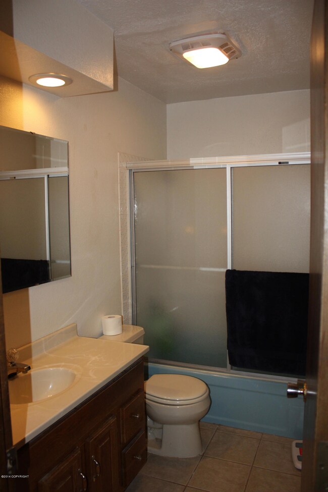 3 bedroom bath