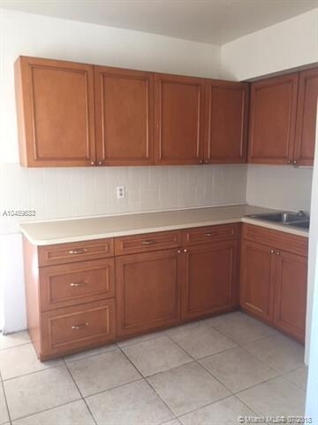 2231 Forrest St, Hollywood, FL 33020 - photo 5