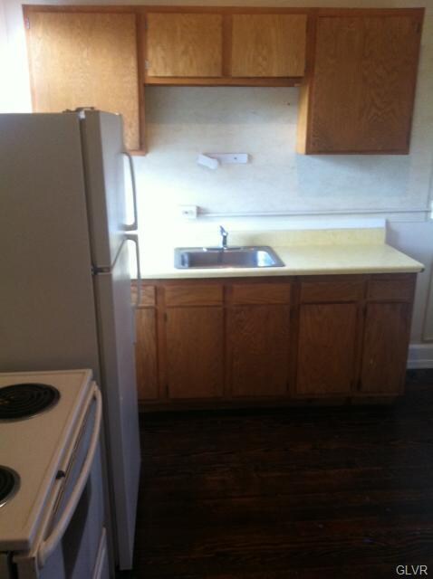 960 W Hamilton St unit 2, Allentown, PA 18101 - photo 2