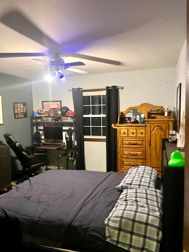 96 Hickory Ave, Hebron, IN 46341 - photo 6