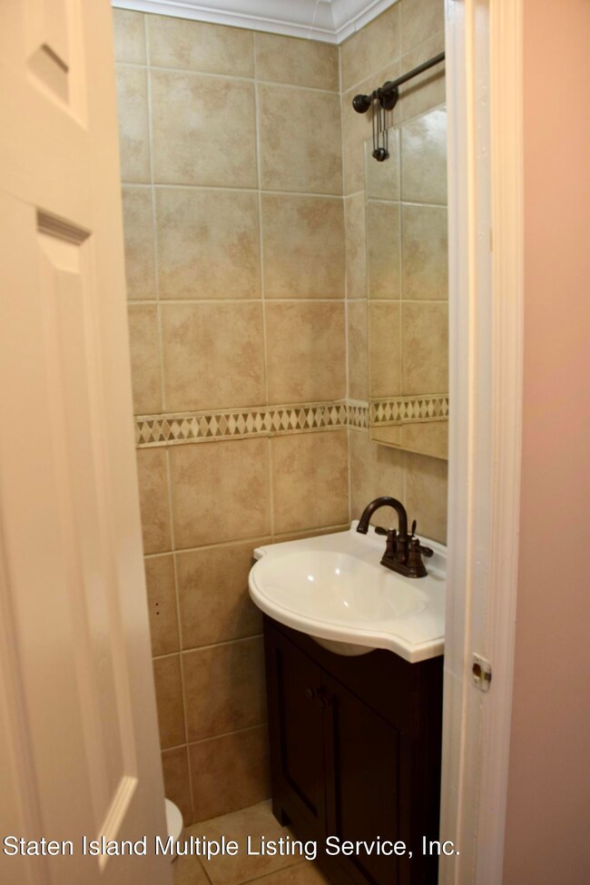 25 Charleston Ave unit 109, Staten Island, NY 10309 - photo 6