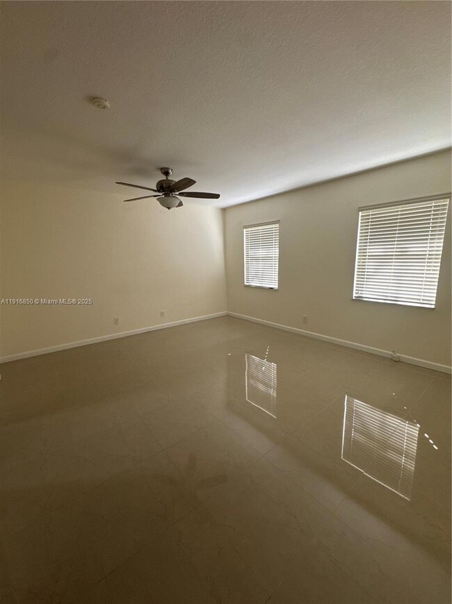 6720 NW 4th Ct, Plantation, FL 33317 - photo 7