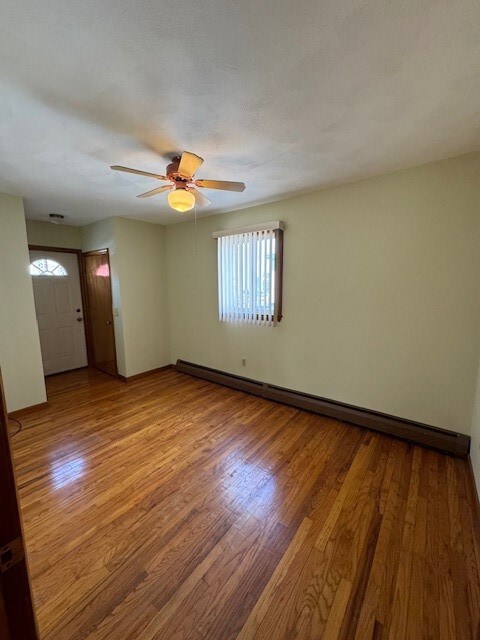 40 Bourne St unit 1, Bristol, RI 02809 - photo 6