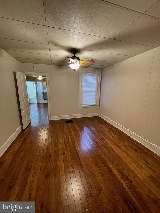 325 Erie Ave, Quakertown, PA 18951 - photo 7