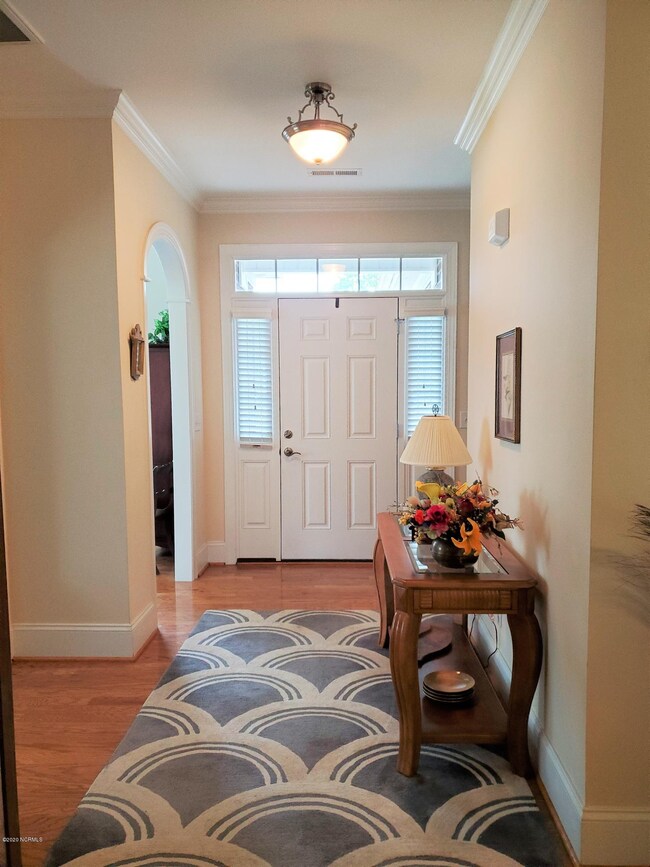 Foyer Entry