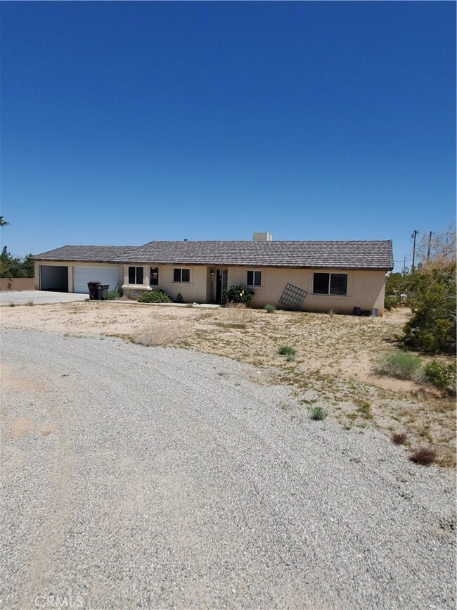 6735 Indian Cove Rd, Twentynine Palms, CA 92277 - photo 2