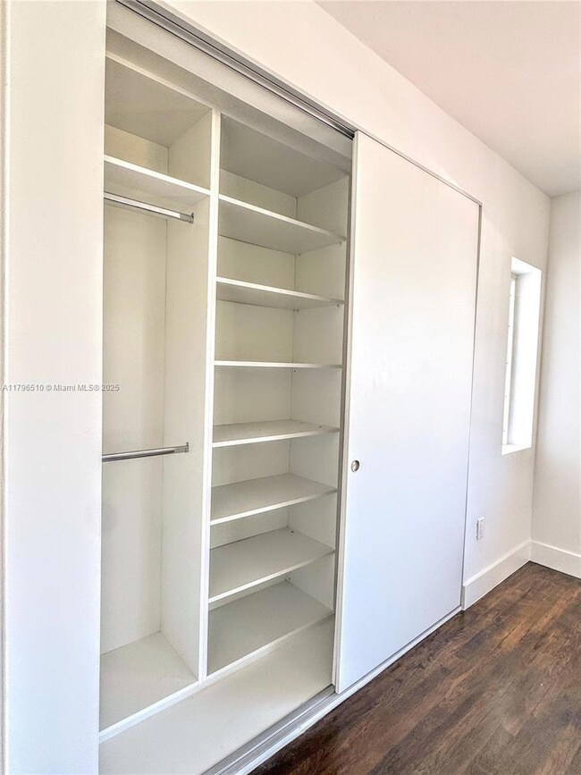 7325 Byron Ave unit 3, Miami Beach, FL 33141 - photo 3