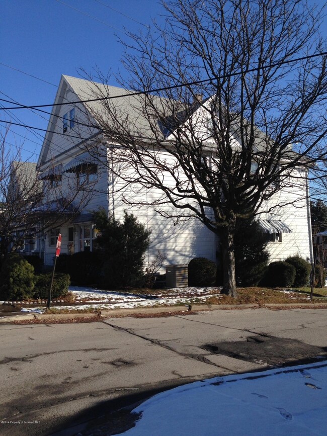 1004 N Main Ave, Scranton, PA 18508 - photo 2