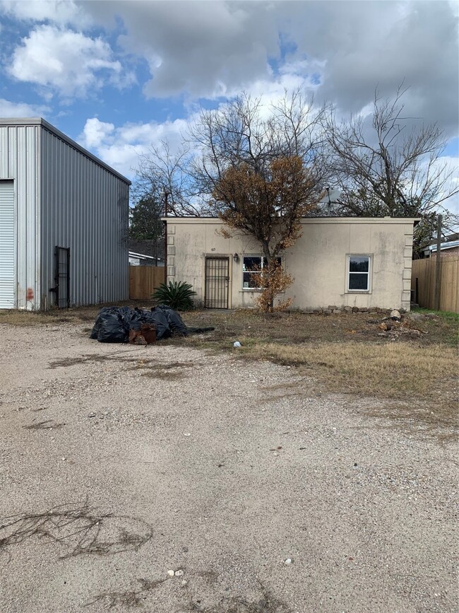 4115 Kelley St, Houston, TX 77026 - photo 2