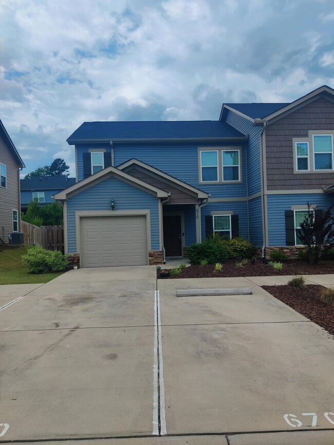 670 Red Cedar 1