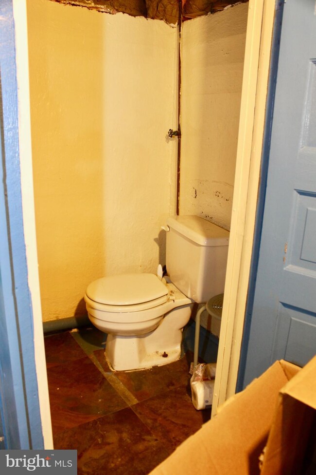 5511 Sefton Ave, Baltimore, MD 21214 - photo 3