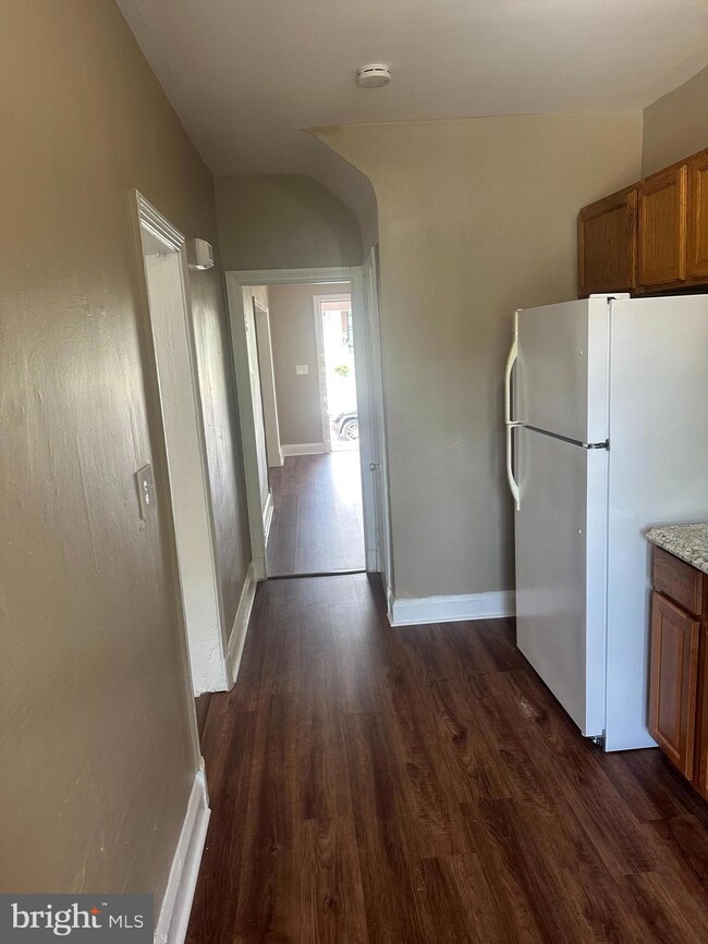 729 Mount Holly St, Baltimore, MD 21229 - photo 7