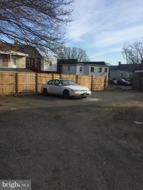 666 Union St, Lancaster, PA 17603 - photo 4