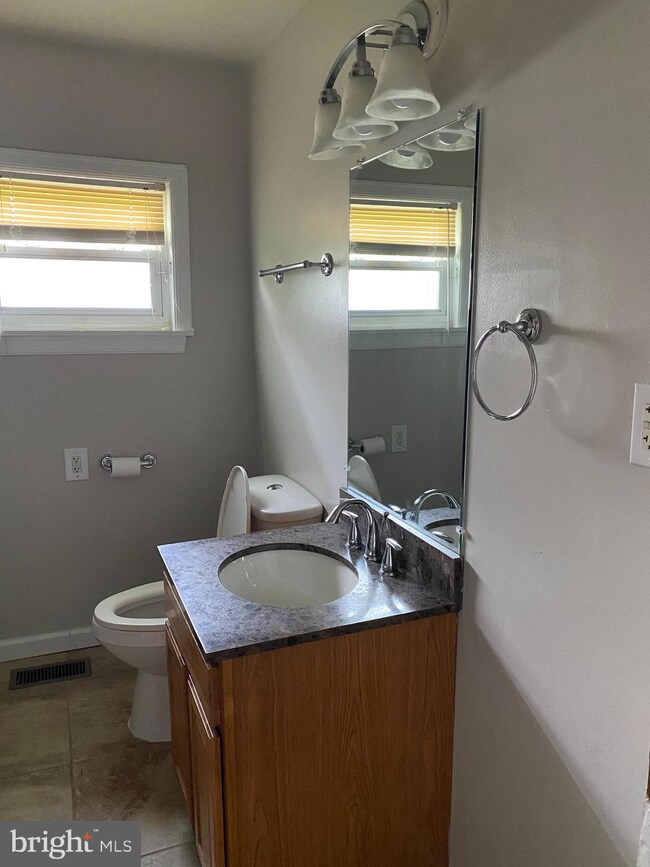 22 Sunnyside Dr unit 102, Stafford, VA 22554 - photo 7