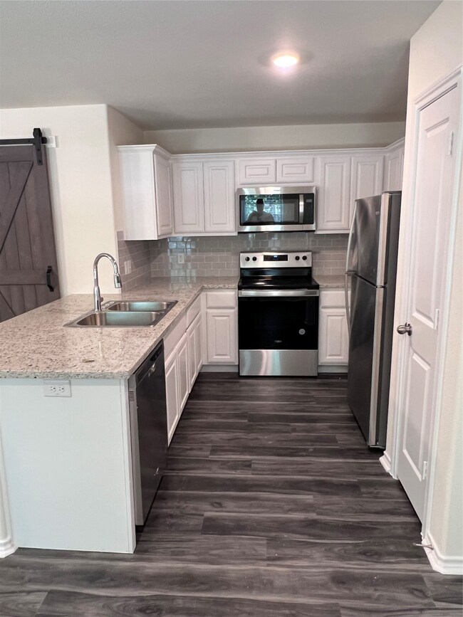 1005 S 6th St unit 1, Bonham, TX 75418 - photo 5