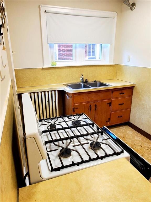 2110 W Highland St, Allentown, PA 18104 - photo 6