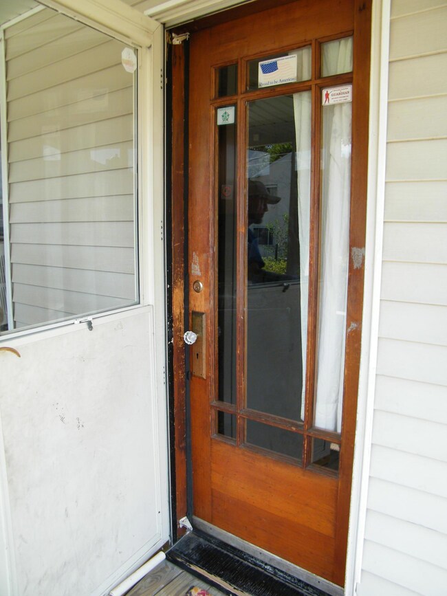 Princeton_Front Door
