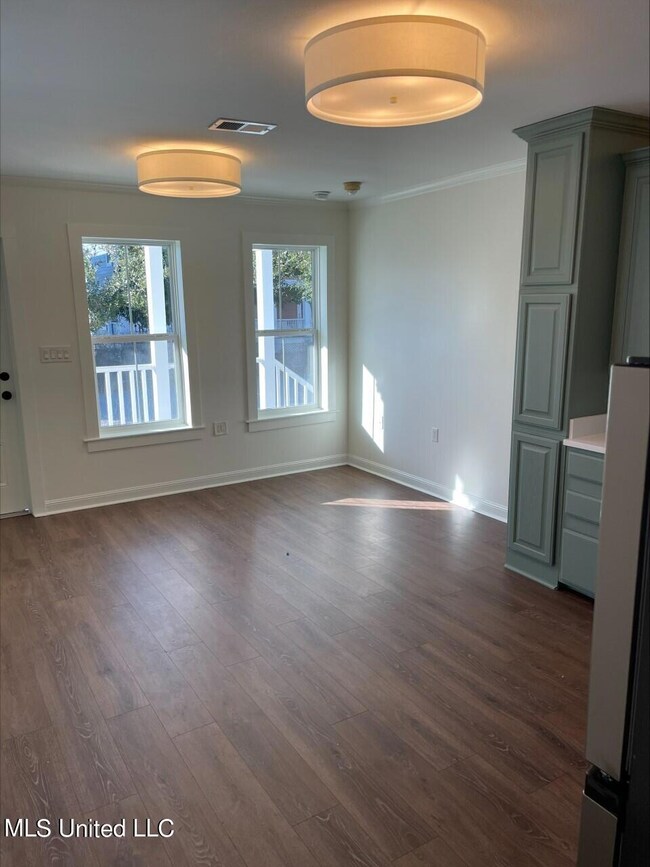 2207 Government St unit 9, Ocean Springs, MS 39564 - photo 7