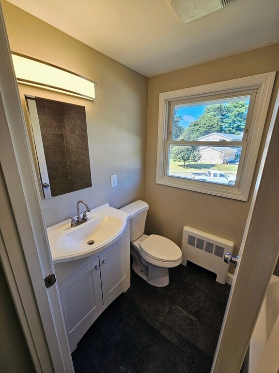 116 Woodbridge Rd, Chicopee, MA 01022 - photo 4