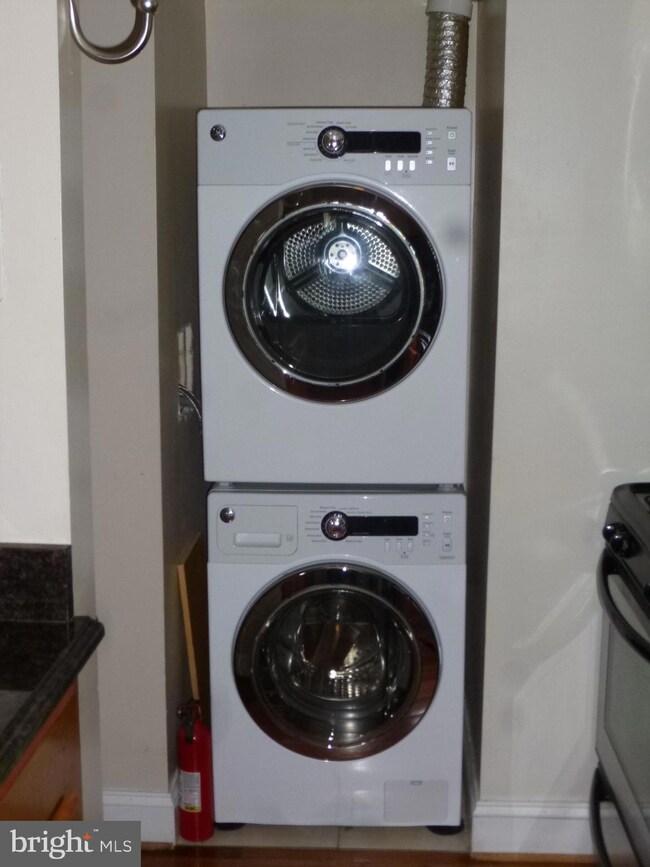 3864 9th St SE unit 202, Washington, DC 20032 - photo 7