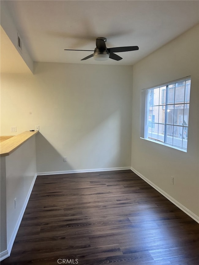 14448 Benefit St unit 3, Los Angeles, CA 91423 - photo 3